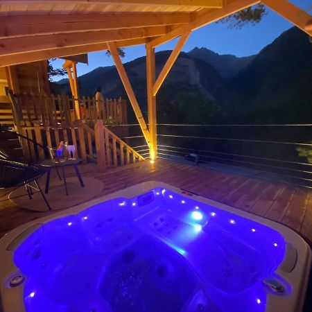 Chalet L'Empreinte Saint-Étienne-de-Tinée Eksteriør billede