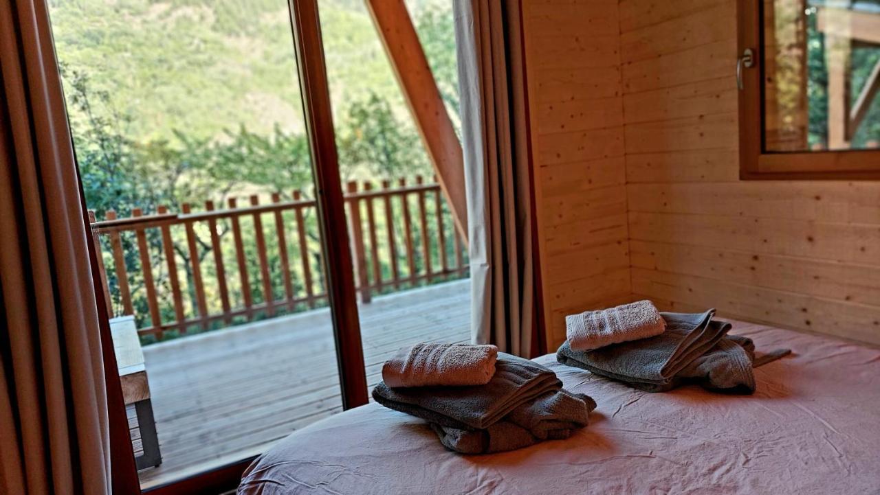 Chalet L'Empreinte Saint-Étienne-de-Tinée Eksteriør billede